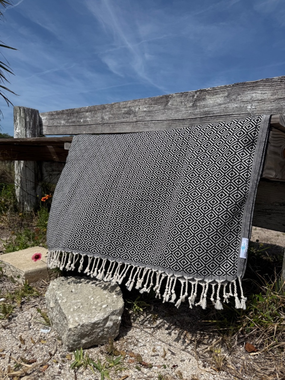 Sandbar Rag Black — Salt Rag™ Sand-Resistant Turkish Beach Towel